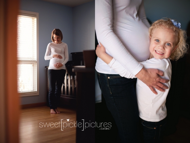 lifestyle maternity photographer