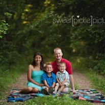 outdoor family session - sweet pickle pictures