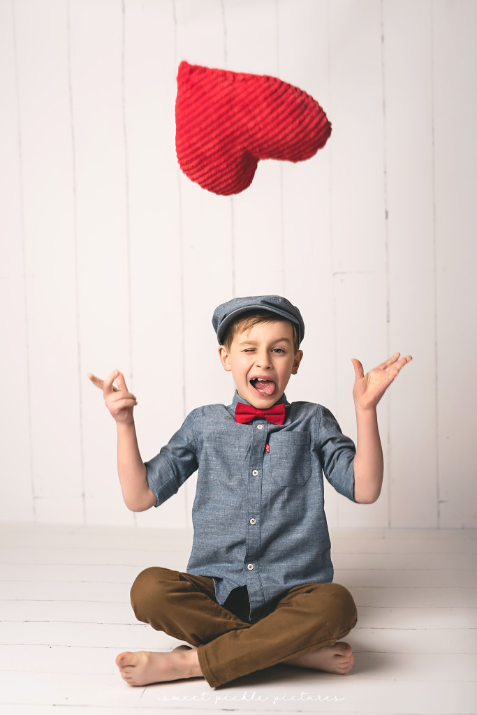 studio child mini sessions valentine's day sweet pickle pictures
